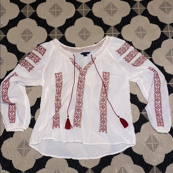 American Eagle Outfitters Tops - White flowy blouse